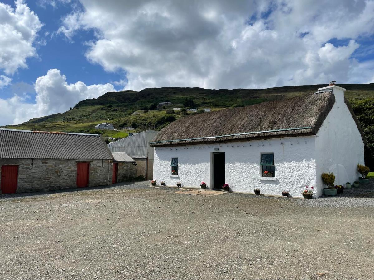 Anne'S Thatched Cottage Kilcar Екстериор снимка